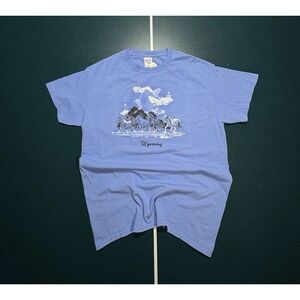 Vintage Wyoming Horse cowboy t shirt Size Medium Western Blue Outdoors